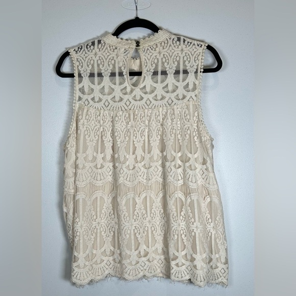 Xhilaration Cream Embellished Lace Sleeveless Blouse with Mandarin Collar. XXL - Picture 2 of 8